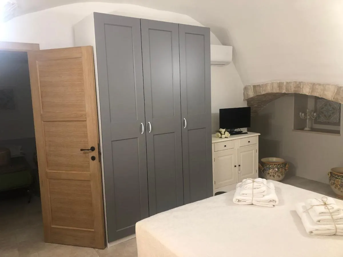 Le Maioliche Villa Giovinazzo Italië